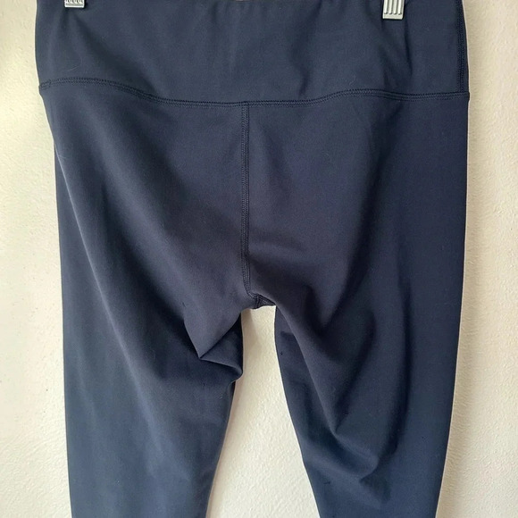 Form Active Athletic Leggings (M) - Picture 6 of 7